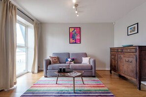 Basic Apartment, 1 Bedroom (2 Bedrooms) | Front of property - Panoramic Docklands Home (London)