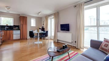 Apartment (2 Bedrooms) | Living room | TV