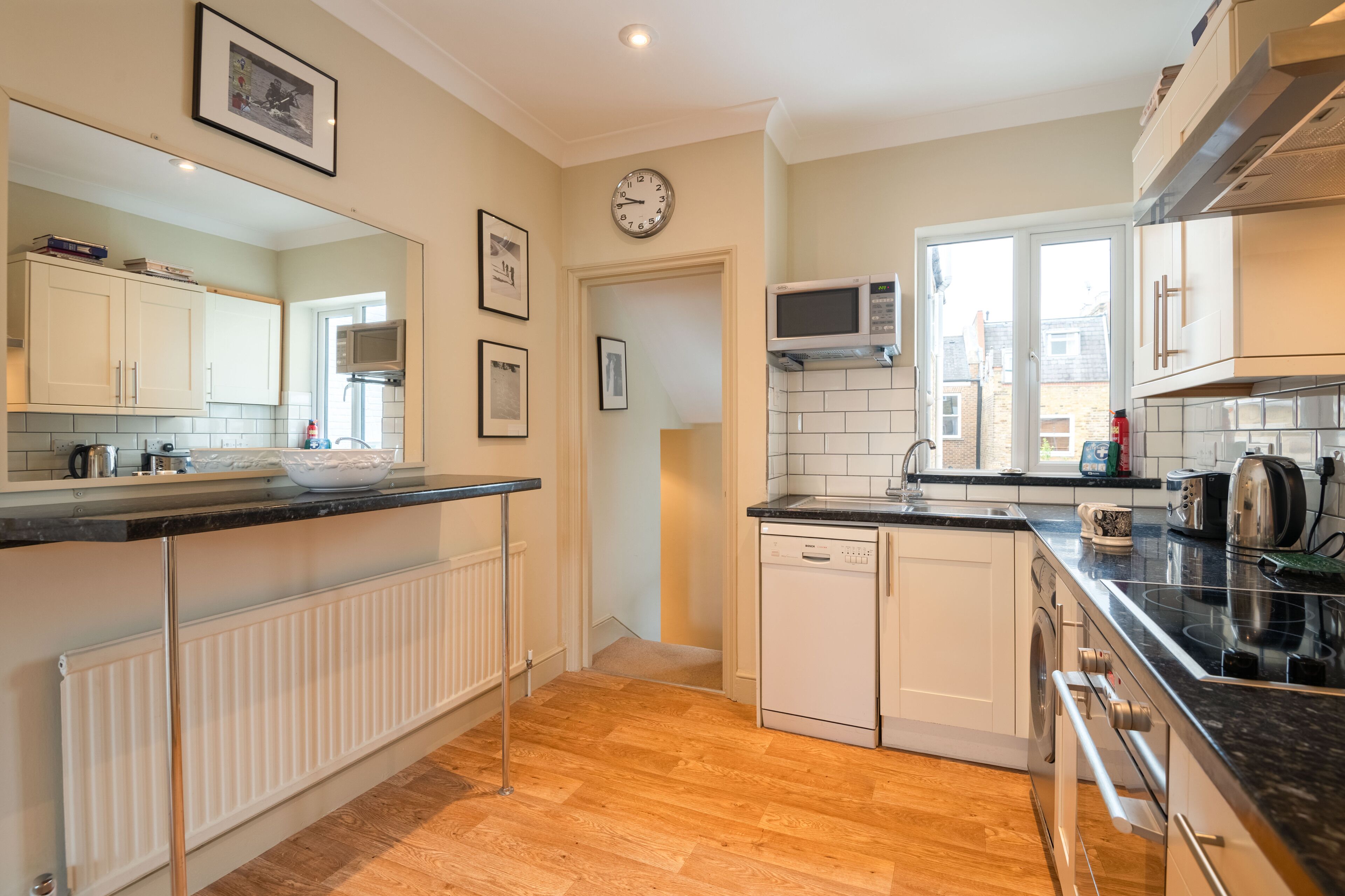 公寓 (1 Bedroom) | 私人厨房 | 冰箱、微波炉、烤箱、炉灶