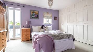 House (2 Bedrooms) | 2 bedrooms, premium bedding, individually decorated