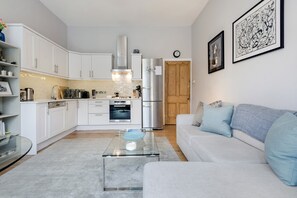 Luxury Apartment (1 Bedroom) | Living room