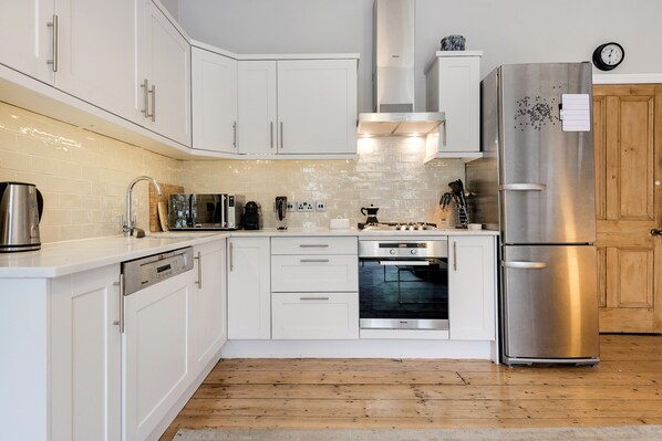 Luxury Apartment (1 Bedroom) | Private kitchen