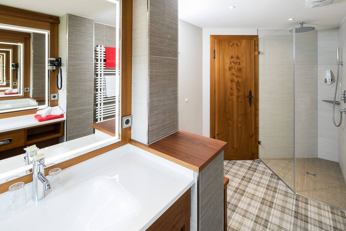 Deluxe Suite | Living area