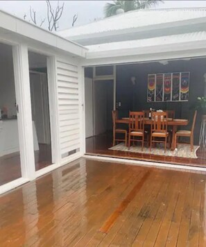 Lobby - Classic QLD Huge Deck Pool CowboyStadium (West End)