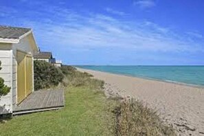 Beach - Home Near Shops & Beach (Rye)