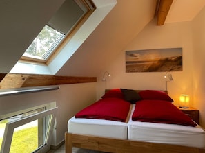 2 Schlafzimmer, Reisekinderbett, WLAN, Bettwäsche