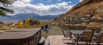 Amazing views all around at The Avalanche House!