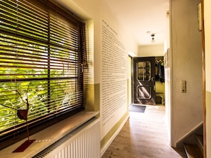 Unclassified image, 2 of 33, button