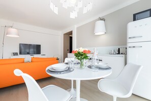 Interior - VERY NICE APARTMENT 60M2, A / C, LIFT BALCONY 8MN FROM THE SEA (Nice)