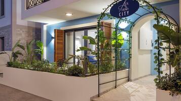 Fachada de la propiedad