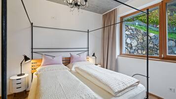 2 bedrooms, free WiFi, bed sheets