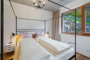 2 bedrooms, free WiFi, bed sheets - Villa "Vogelnest” with Mountain View, Wi-Fi, Terrace & Garden (Brixen)
