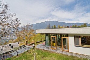 Exterior - Villa "Vogelnest” with Mountain View, Wi-Fi, Terrace & Garden (Brixen)