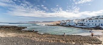 Ferienhaus 'Caleta de Caballo' direkt am Meer mit Meerblick & Terrasse