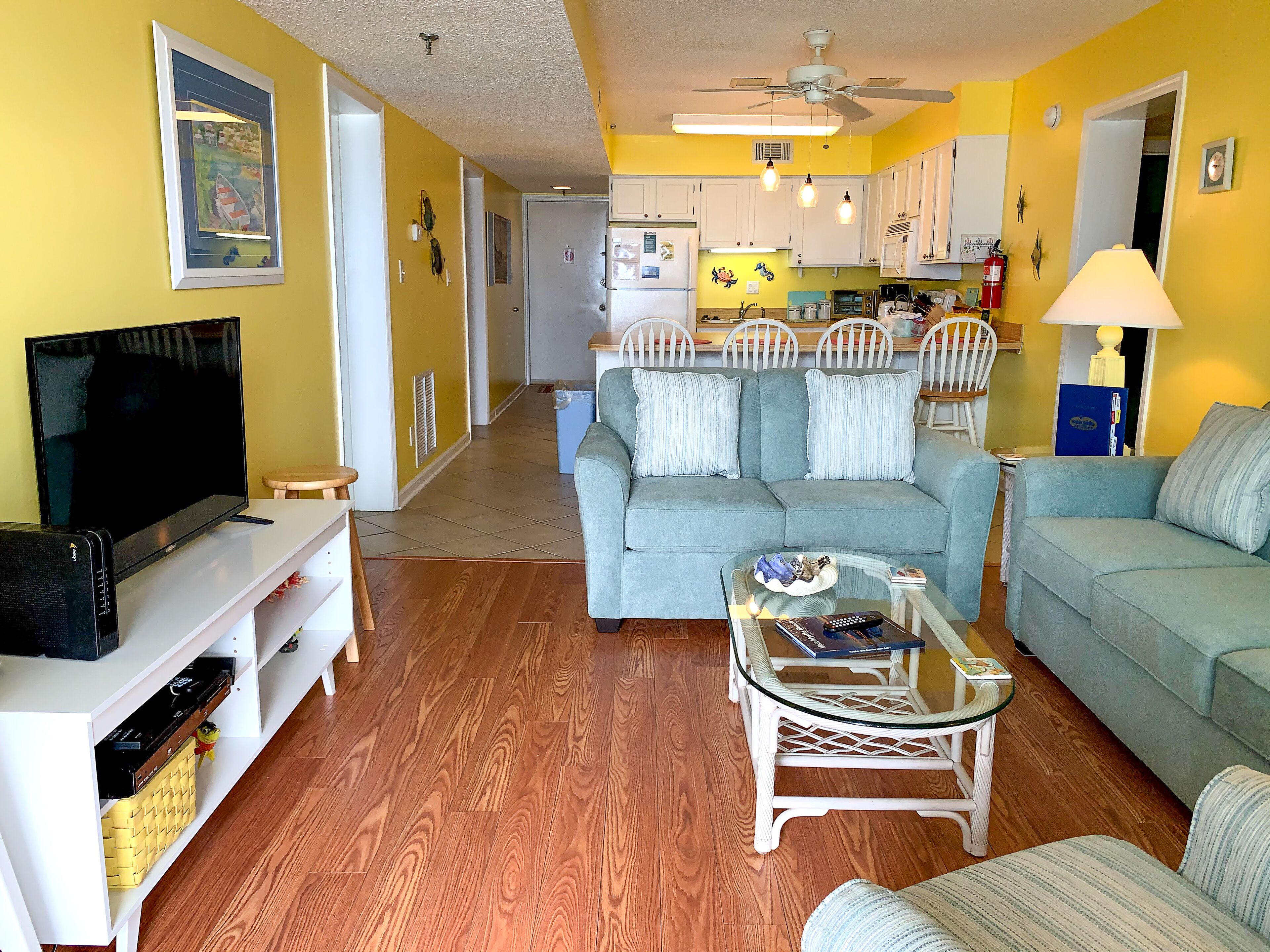 3 bedroom 3 bath oceanfront condo Sleeps 6. Outdoor pool