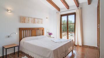 2 chambres, fer et planche Ă repasser, Wi-Fi gratuit, draps fournis