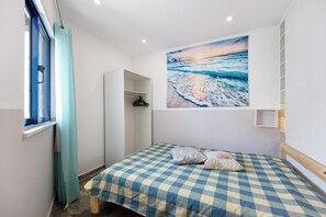 1 soverom, strykejern/-brett, wi-fi (inkludert) og sengetøy