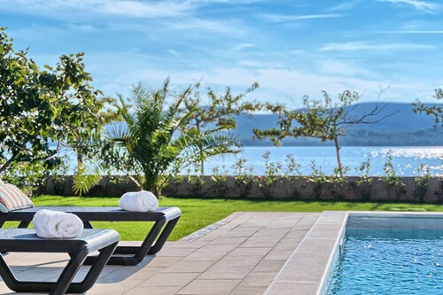 Villa Elements - beachfront villa for 10 guests with a private pool by MyWaycation