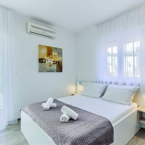 1 quarto, roupa de cama