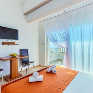 1 bedroom, free WiFi, bed sheets - ROOM WITH SEE VIEW FOR 2 (Podstrana)