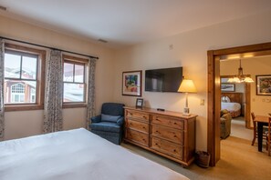 Condo, 2 Bedrooms | 2 bedrooms, free WiFi
