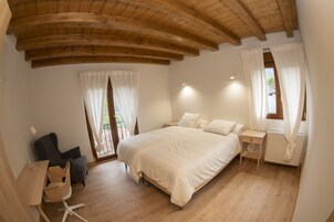 Dúplex, baño privado, vistas al parque (dos dormitorios) | 1 dormitorio