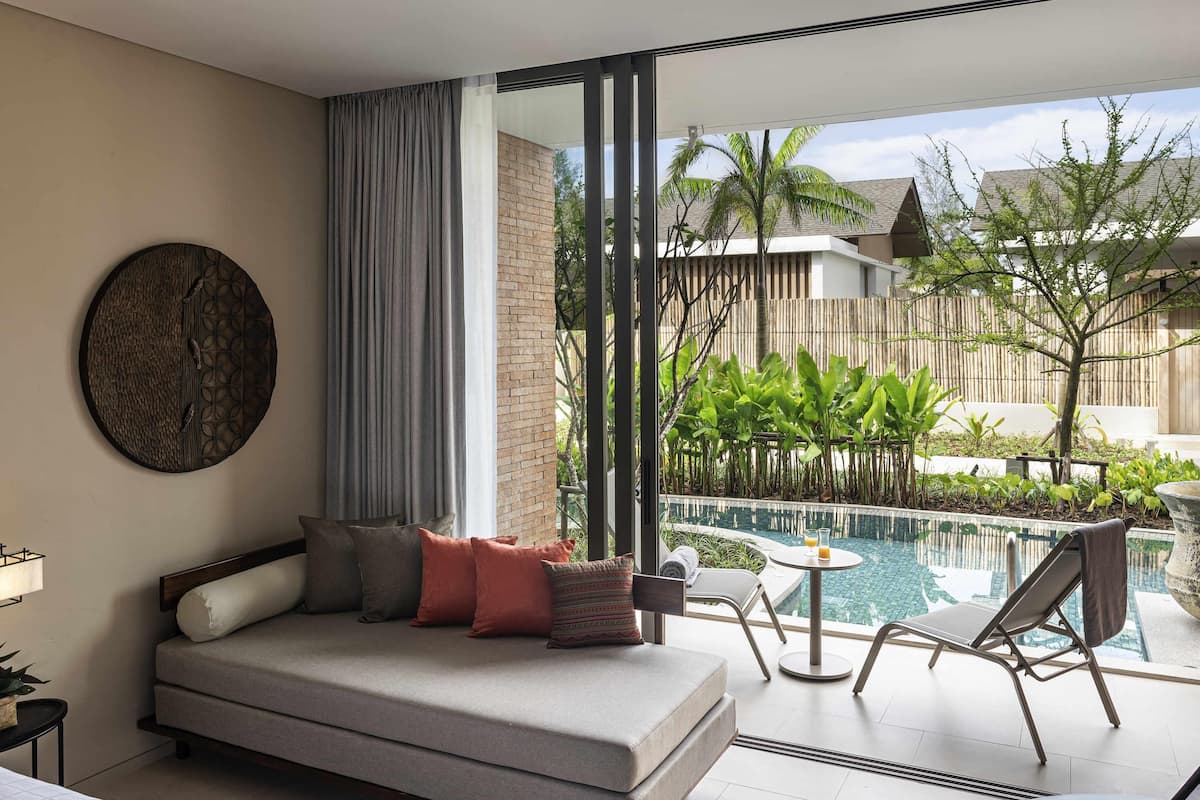 Kamar Deluks, 1 Tempat Tidur King, akses ke kolam renang | 1 kamar tidur, minibar, brankas, dan didekorasi berbeda-beda