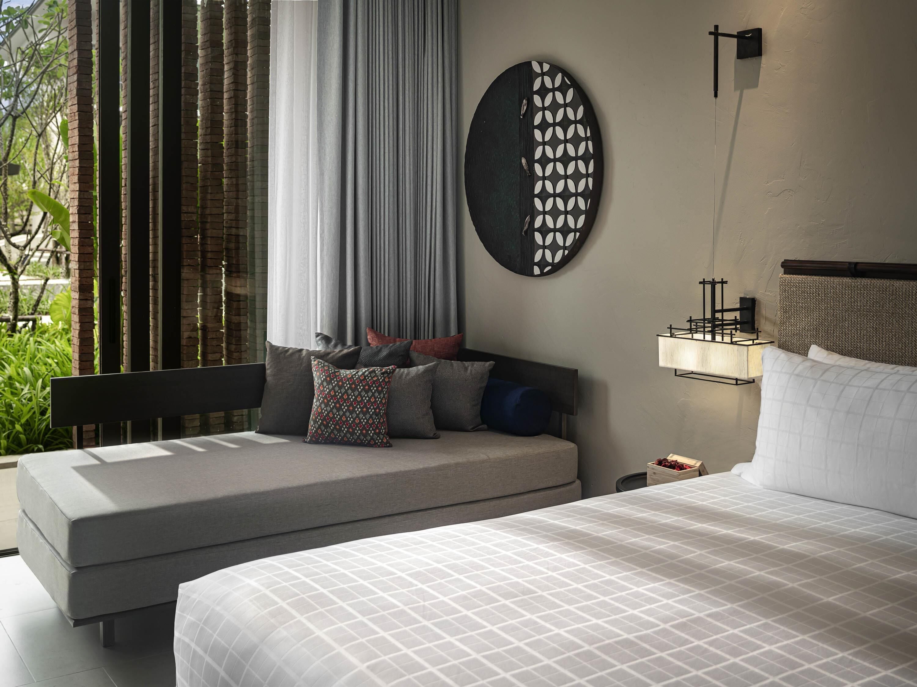 Minibar, coffres-forts dans les chambres, décoration personnalisée