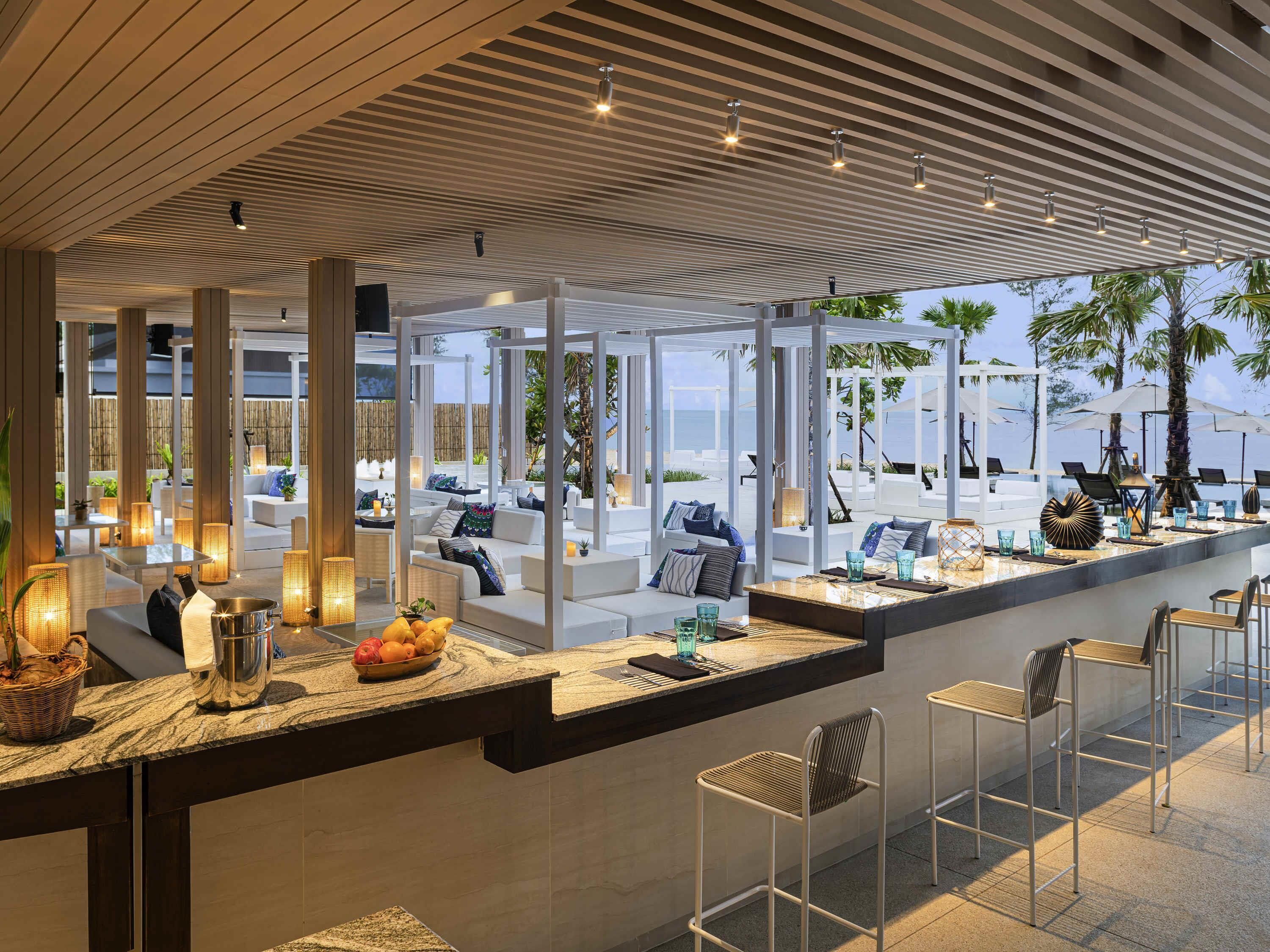 Lunch and dinner served, Mediterranean cuisine