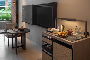 Télévision LCD de 55 pouces avec chaînes par satellite, télévision
