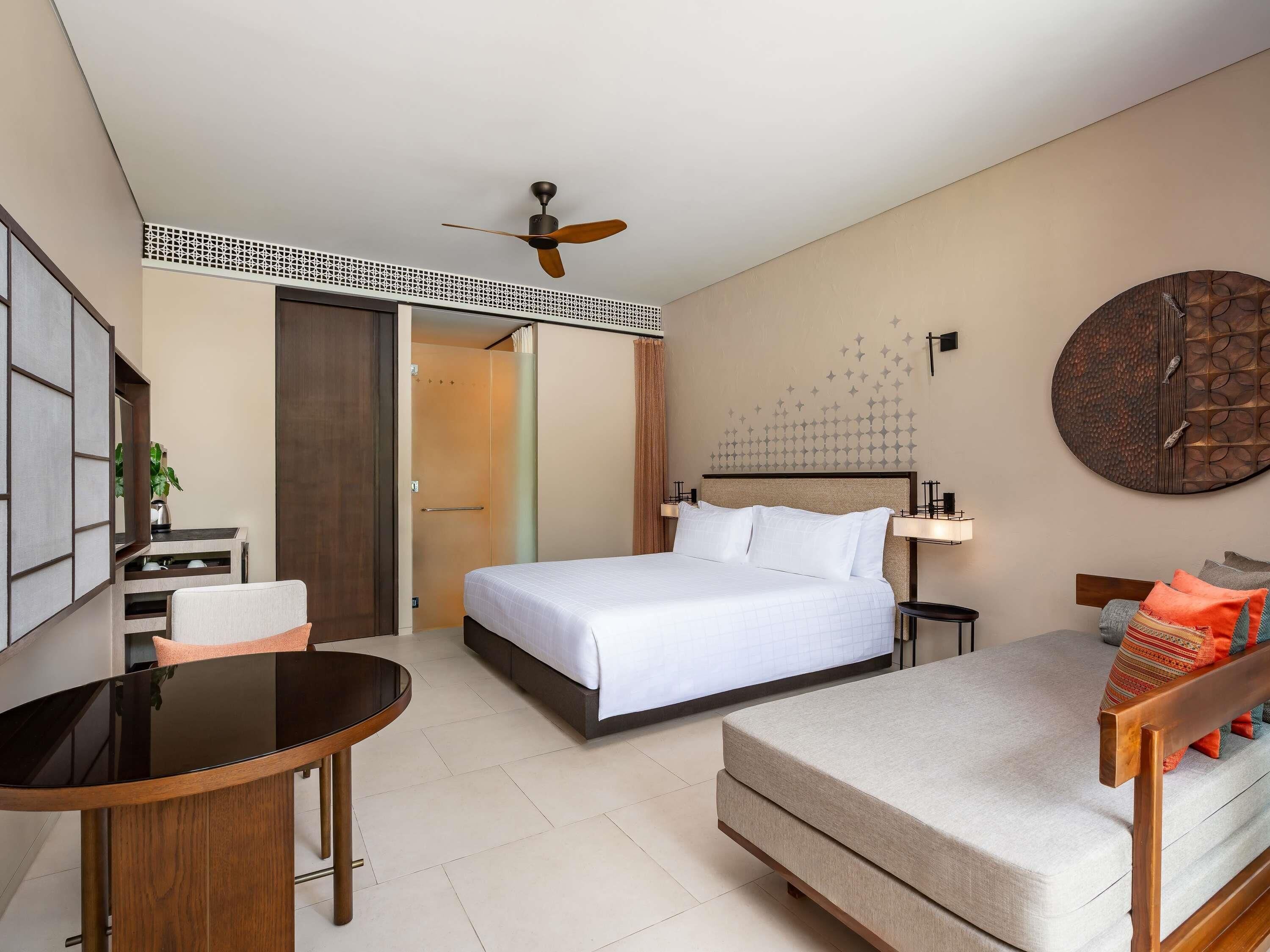Minibar, in-room safe, individually decorated, individually furnished