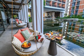 In-room dining - Pullman Khao Lak Resort (Takua Pa)