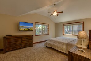 3 bedrooms, iron/ironing board, travel cot, WiFi