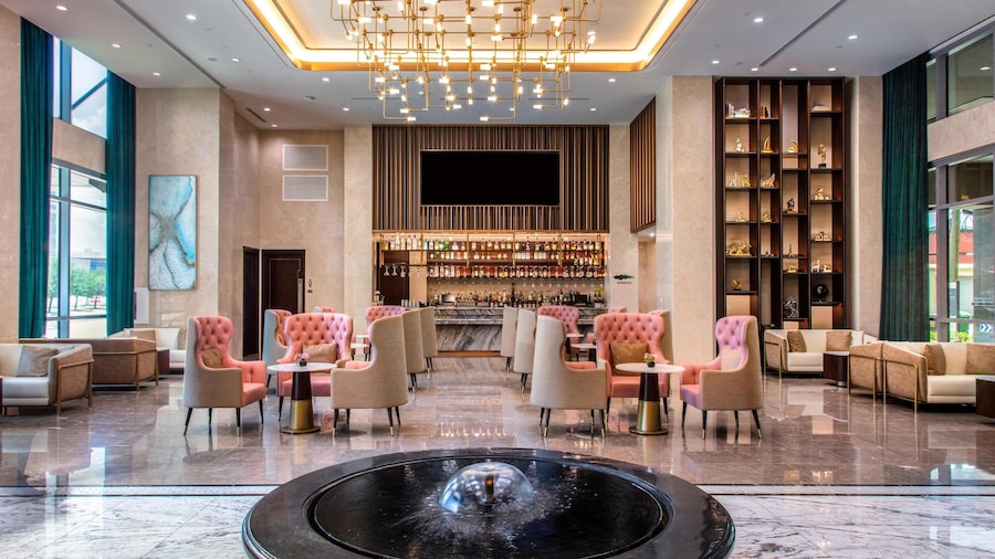 Blossom Hotel Houston, Curio Collection by Hilton