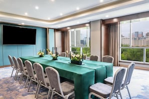 Meeting facility - Blossom Hotel Houston, Curio Collection by Hilton (Houston)