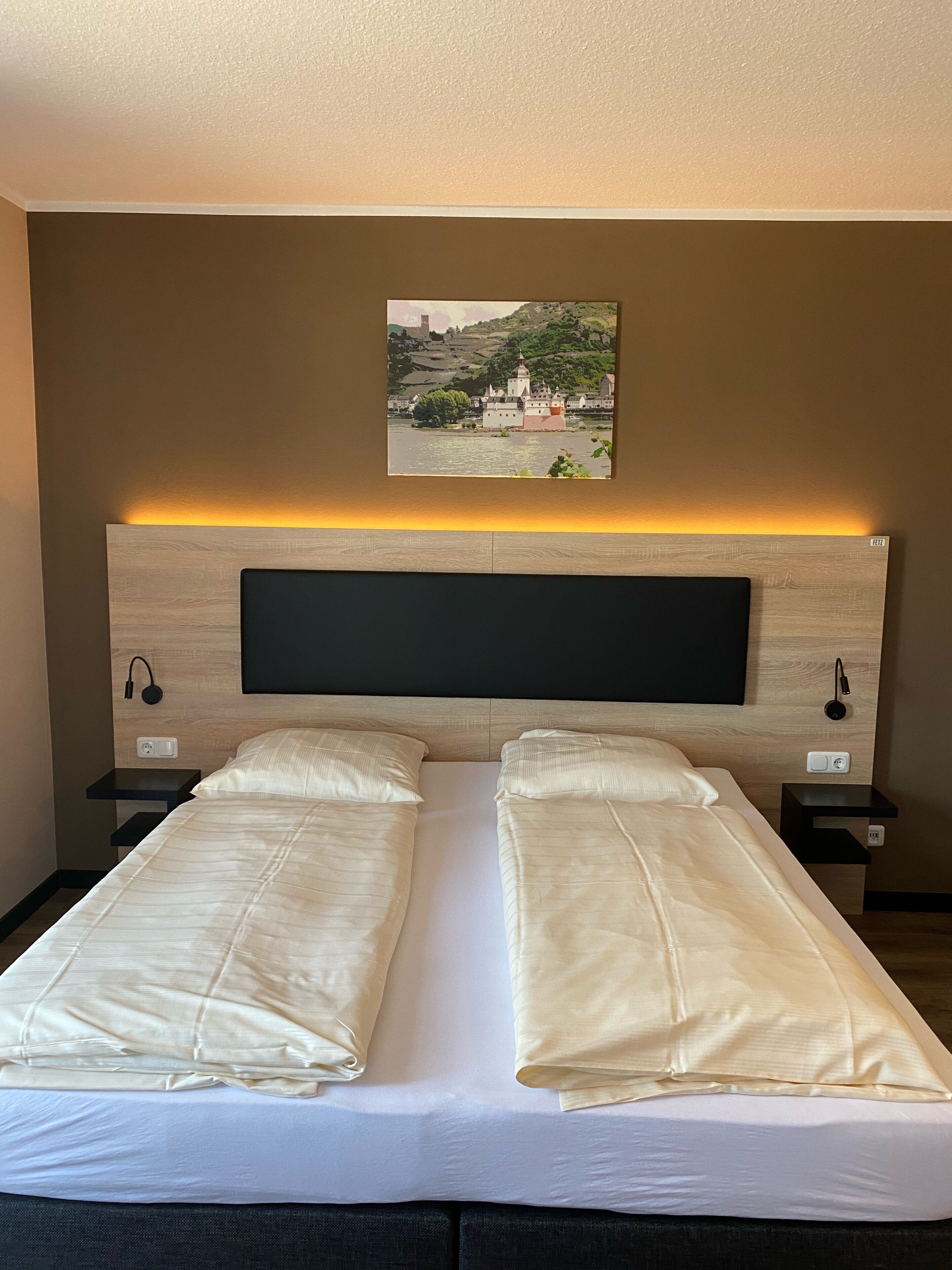Ropa de cama hipoalergénica, decoración personalizada y wifi gratis 
