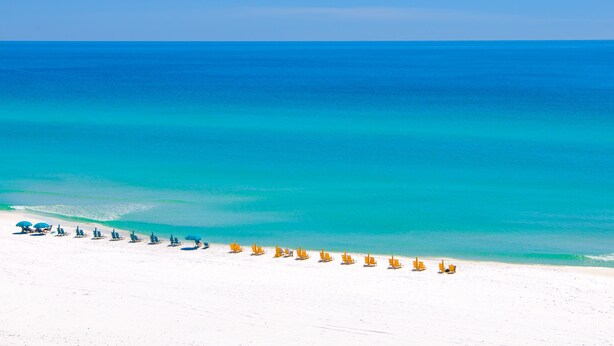 Beach nearby - Full Kitchen ~ Private Balcony ~ Resort Pool (Miramar Beach)