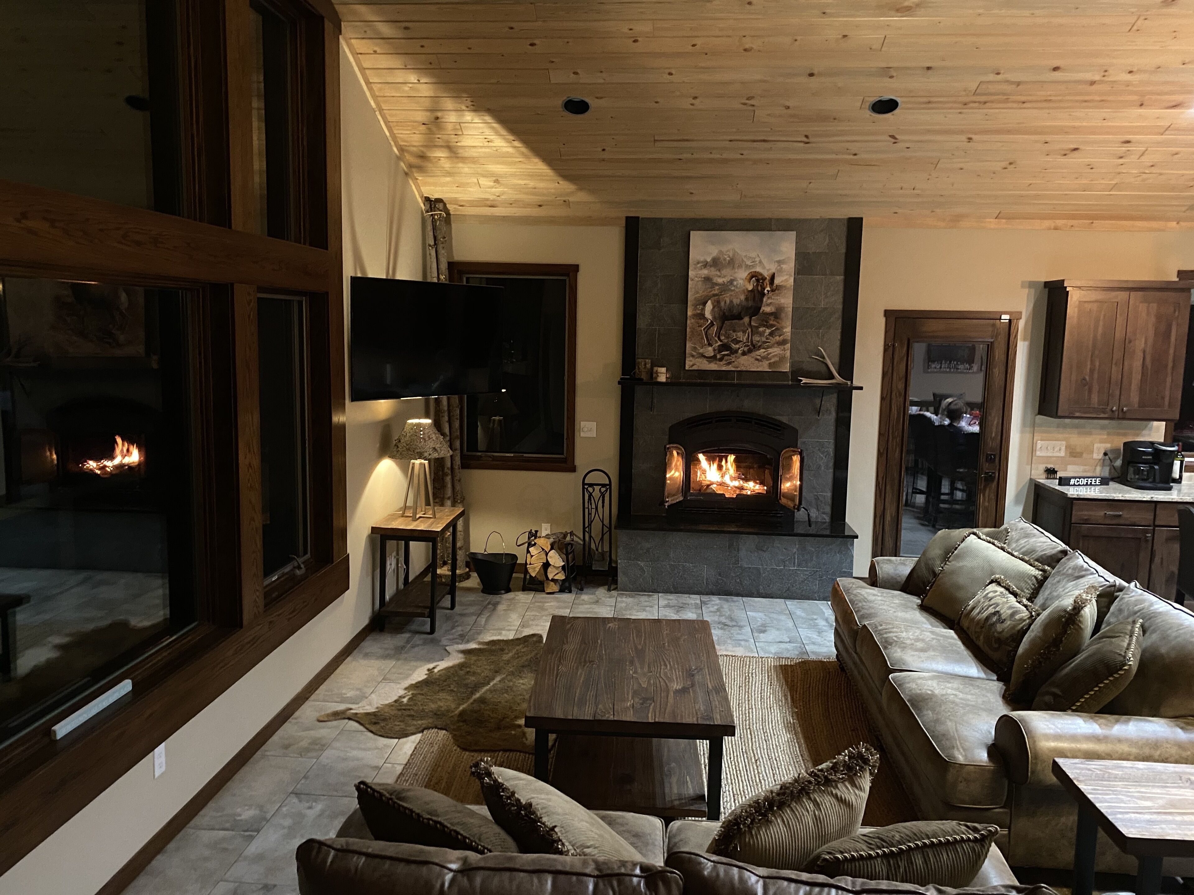 Snaggletooth Lodge - Winter is coming!  Book early for the Discovery Ski season.