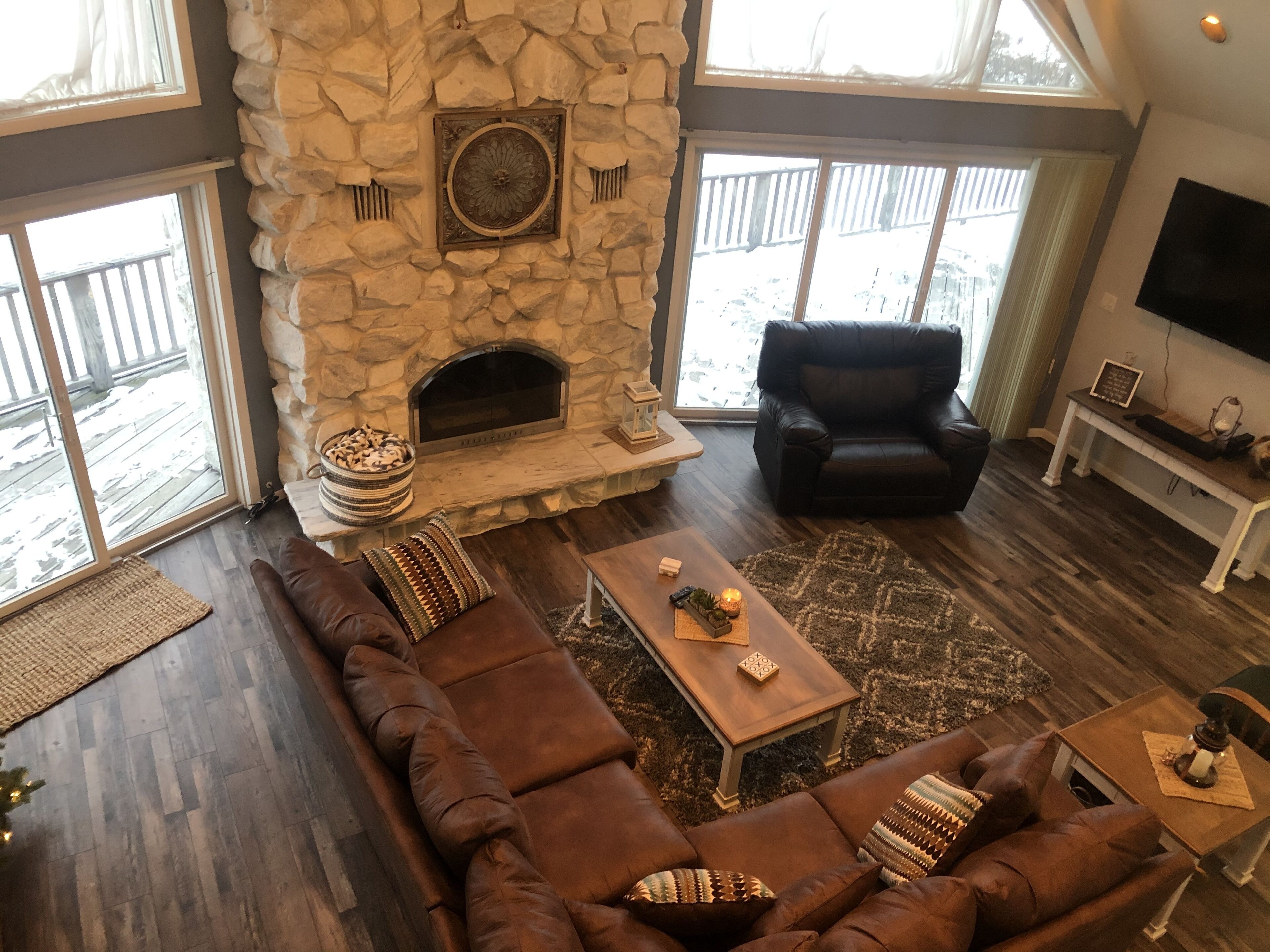 Come Enjoy Michigan Fall Colors at the Lake House!