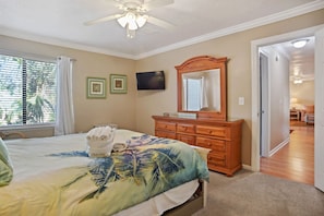 2 bedrooms, desk, iron/ironing board, travel crib