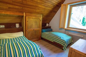 4 chambres, fer et planche à repasser, Wi-Fi gratuit