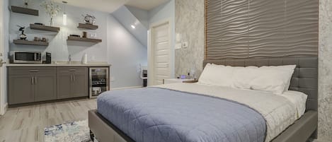 1 habitación, tabla de planchar con plancha, wifi y ropa de cama