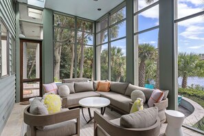 TV, fireplace, stereo - 4 Minute Walk to the Beach with Pool (Johns Island)