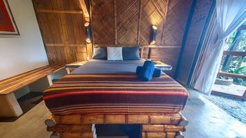 4 quartos, escrivaninha, Wi-Fi de cortesia, roupa de cama