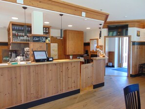 Reception - Hotel Heimfeld Cafe Restaurant (Garching an der Alz)