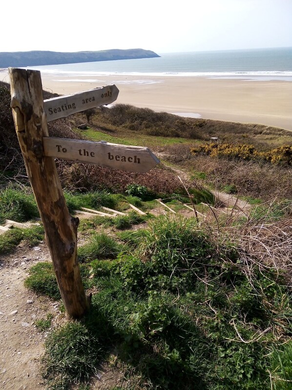Beach - one bed room with sofa bed, wifi , sea views (Woolacombe)