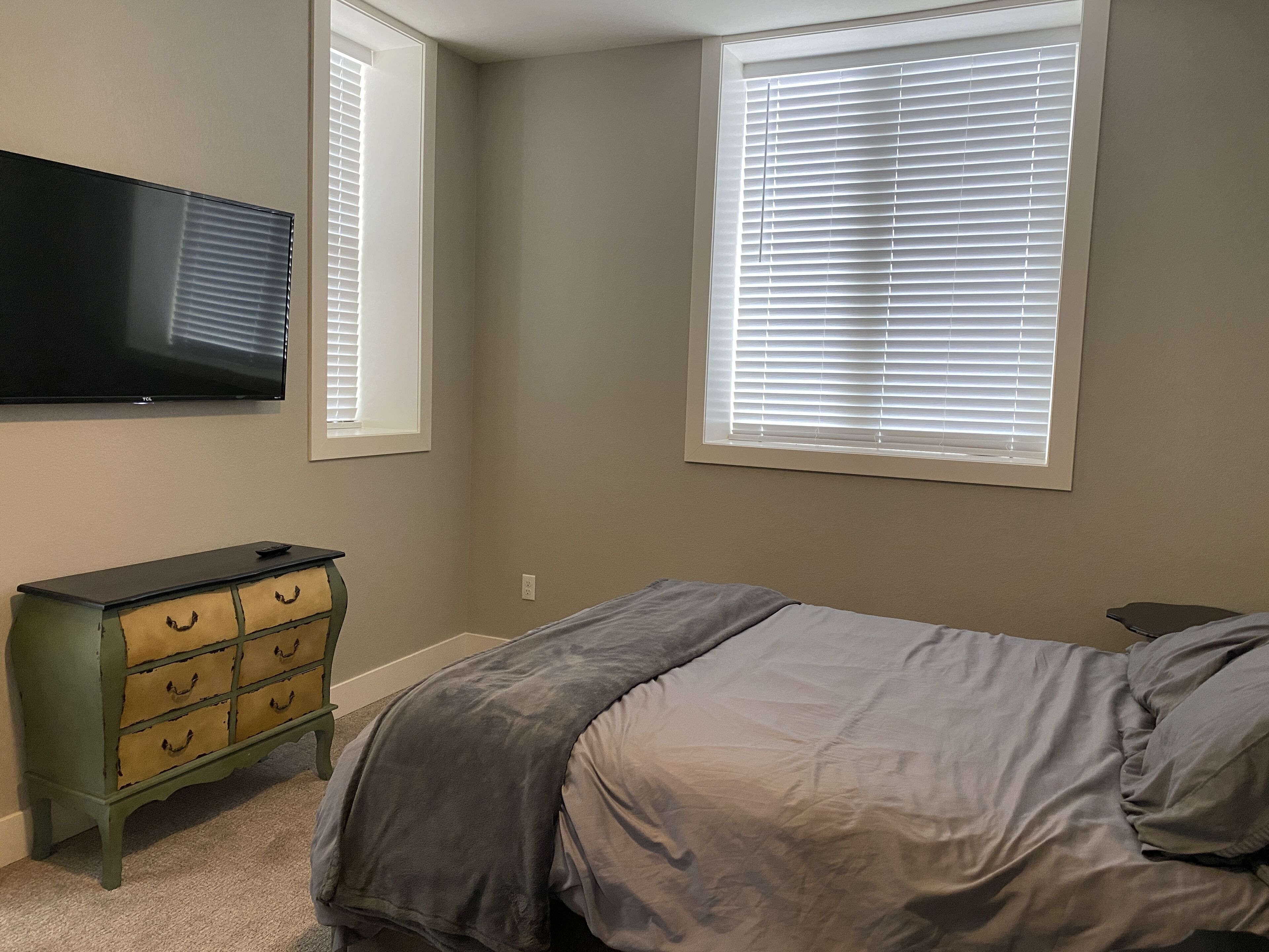 Gorgeous Remodeled Studios!