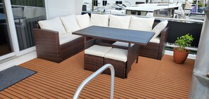 Outdoor dining - Key West Luxury Houseboat (Key West)