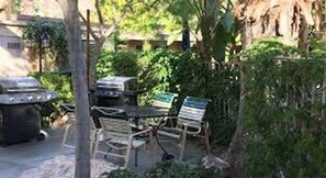 屋外ダイニングエリア