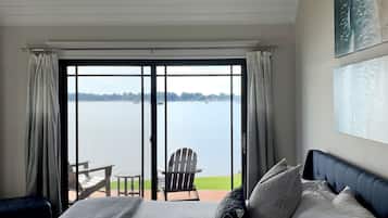 1 bedroom, iron/ironing board, internet, bed sheets